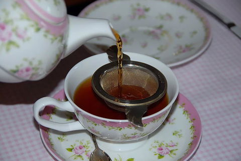 Moments &  Memories Tea Room - Gold Coast 4U 1