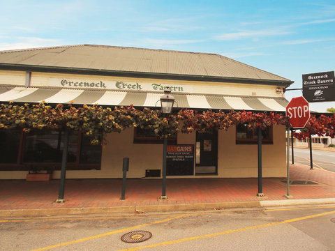 The Greenock - Accommodation Gold Coast 0