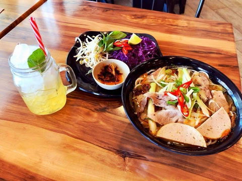 Viet's Taste - Accommodation Gold Coast 0