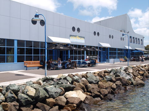 GJ's Bay Cafe And Grill - Accommodation Gold Coast 0