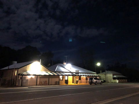 Eden Valley Hotel - Accommodation Gold Coast 1