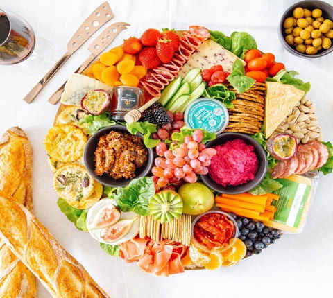 Picnic By The Sea - Gold Coast 4U 1