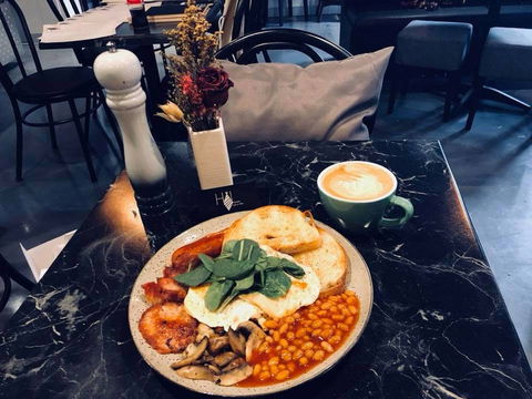 HWL Cafe & Bar - Accommodation Gold Coast 0