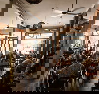 Uneke Lounge - Gold Coast 4U