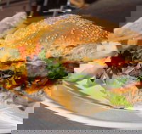 The Commercial Hotel - Gold Coast 4U