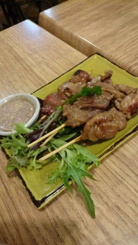 Tom's Thai - Accommodation Gold Coast 0