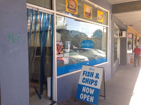 Cleo's Quality Fish & Chips - Accommodation Gold Coast 0