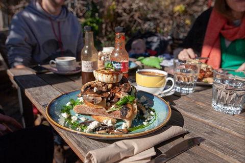 Artisan On Lewis - Accommodation Gold Coast 1