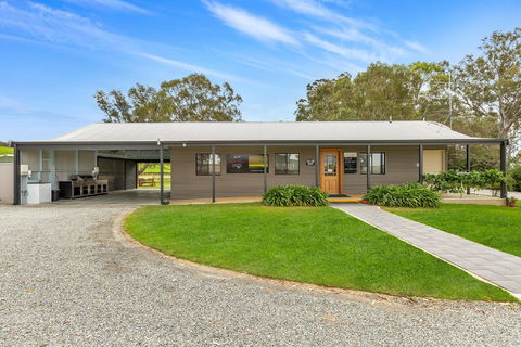 Jaeschkes Hill River Clare Estate - Gold Coast 4U 1