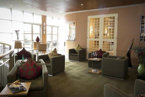 M Bar And Terrace - Mercure Sydney Parramatta - Gold Coast 4U 0