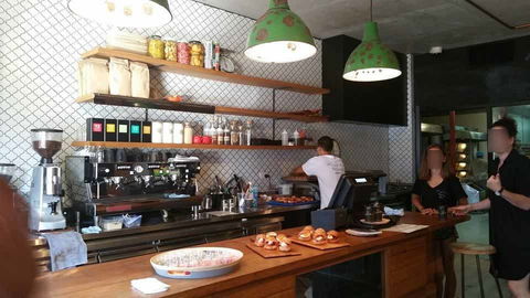 The Grumpy Baker - Vaucluse - Gold Coast 4U 0