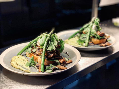 Fresh Point Co. Cafe - Accommodation Gold Coast 0