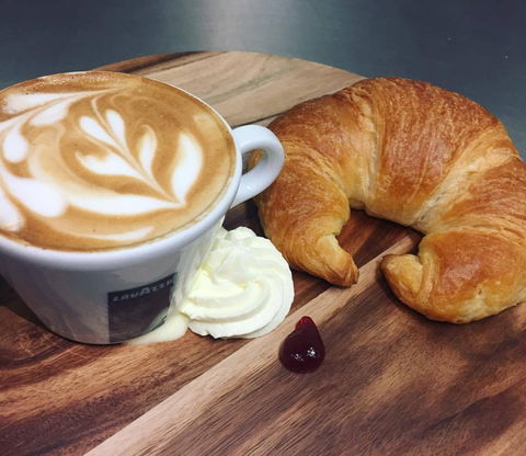 Middle Park Bakery - Gold Coast 4U 0