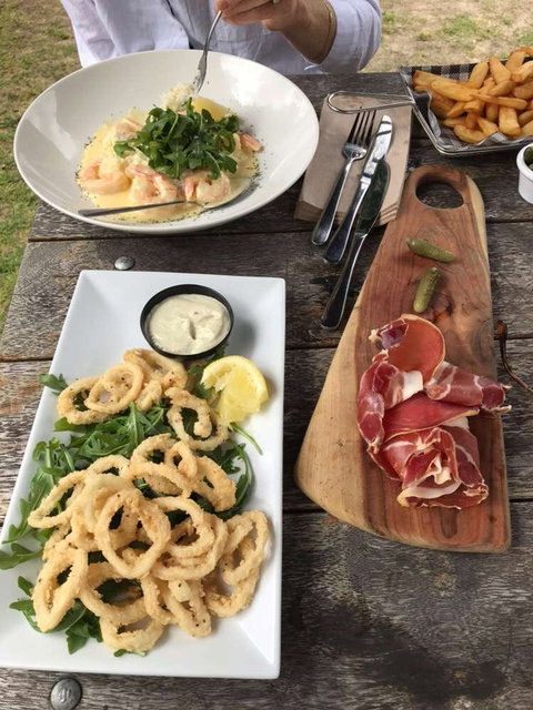 Mundaring Hotel - Accommodation Gold Coast 0