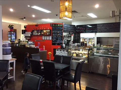 Neo Cafe Restaurant - Gold Coast 4U 0