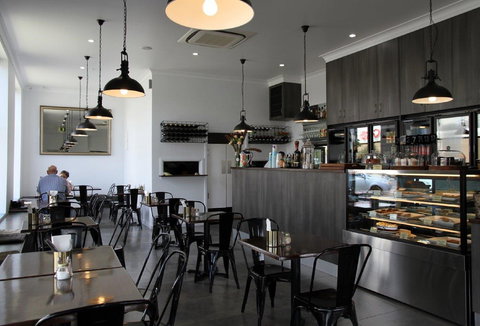61 Balo Café Moree - Accommodation Gold Coast 2