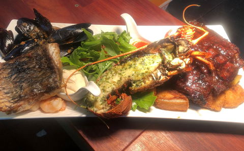 HarbourView Restaurant And Bar - Accommodation Gold Coast 2