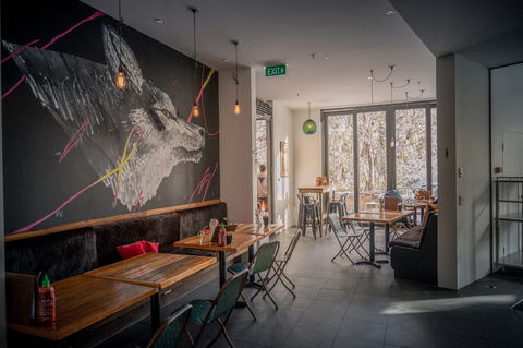 Huski Kitchen - Accommodation Gold Coast 2