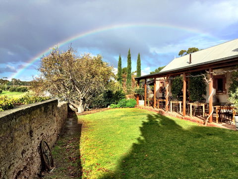 Samuel's Gorge Winery - Accommodation Gold Coast 1