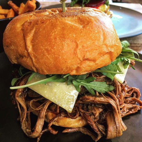 5th Ave - 1 Gold Coast 0