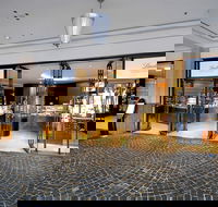 Lindt Chocolate Caf Cockle Bay - Accommodation Gold Coast