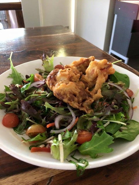 Sandy Cove Tavern - Accommodation Gold Coast 0