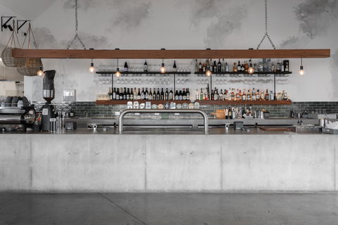 The Hill Bar And Kitchen - Gold Coast 4U 1