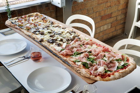 Northbeach Pavilion Pizza Restaurant, Bar And Kiosk - Gold Coast 4U 0