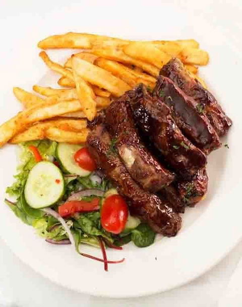 Sarvi Pizzeria & Restaurant - Accommodation Gold Coast 0