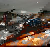 Sisters Rock Restaurant - 1 Gold Coast