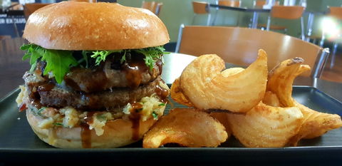 The Belmore Hotel Bistro - Accommodation Gold Coast 0