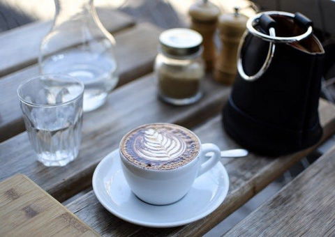 Embassy Taxi Cafe - Accommodation Gold Coast 0