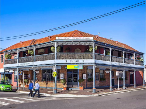 The Exchange Hotel Beaumont - 1 Gold Coast 0