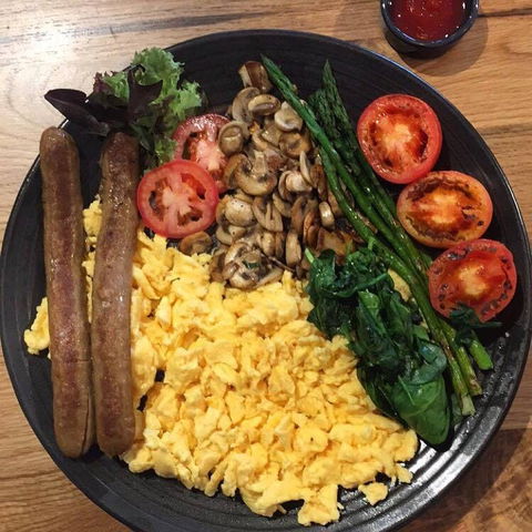 Zaytoon Cafe - 1 Gold Coast 0
