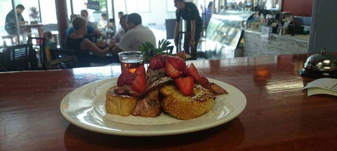 MoccaBella Cafe - Gold Coast 4U 2