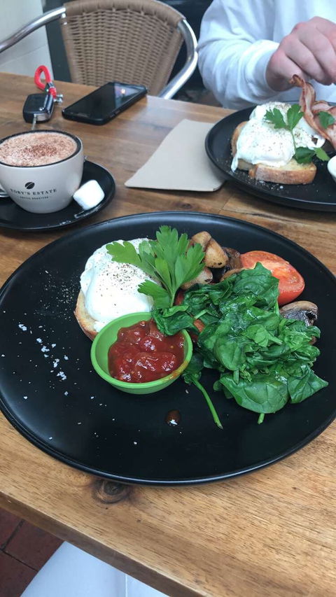 Thirty Three Cups - Gold Coast 4U 1
