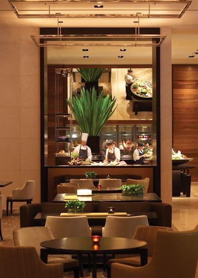 Collins Kitchen - Accommodation Gold Coast 8