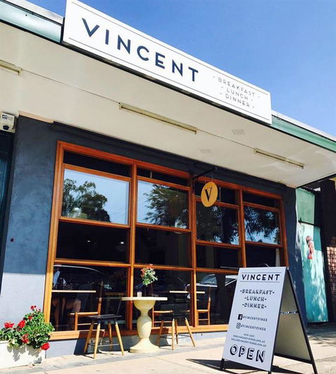 Vincent Diner - Accommodation Gold Coast 7