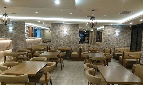 Arz Lebanese Cuisine - 1 Gold Coast 11