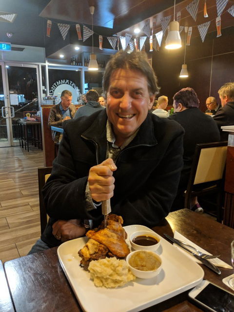 Der Stammtisch - Accommodation Gold Coast 5