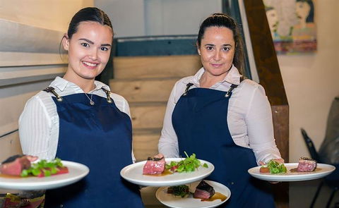 Black Ox Dining - Accommodation Gold Coast 0