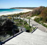 Bunkers Beach House - Gold Coast 4U