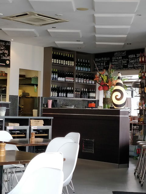 Il Posto - Accommodation Gold Coast 4