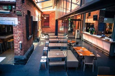 Royal Melbourne Hotel - Accommodation Gold Coast 0