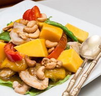 Sing's Asian Kitchen Rosalie - Accommodation Gold Coast