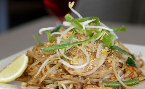 Sing's Asian Kitchen Rosalie - Accommodation Gold Coast 9