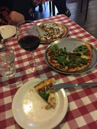 Casa Nostra Pizza & Spaghetti House - Gold Coast 4U 3