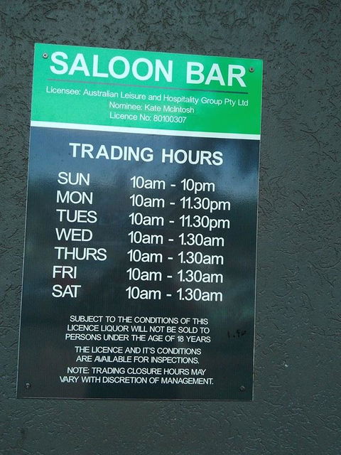 Airport Tavern - 1 Gold Coast 9