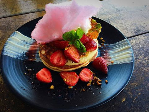 Ozmosis Cafe Kitchen - Gold Coast 4U 0