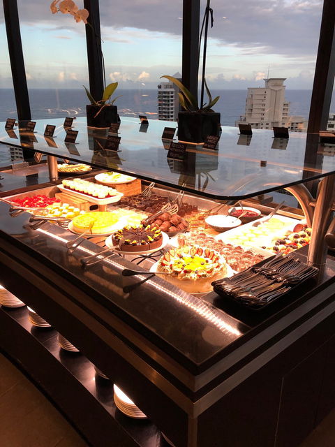 Four Winds 360º Revolving Restaurant - Accommodation Gold Coast 4